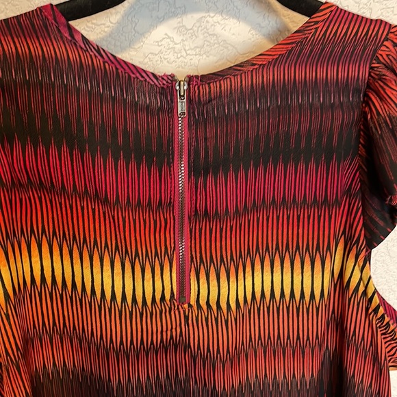 Worthington Ruffle Sleeve sleeveless blouse Sz S flame stitch multicolor 🔥🌷 - Picture 4 of 4